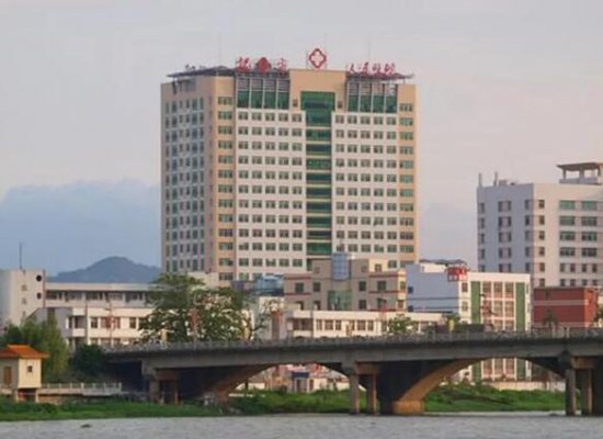 揭阳人民医院种植牙齿需要多少费用?价格表|医生名单|效果反馈! 揭阳人民医院种植牙齿需要多少费用?价格表|医生名单|效果反馈!