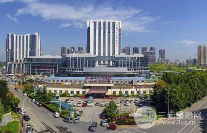 临沂人民医院整牙价格表，龅牙带牙套前后对比照~
